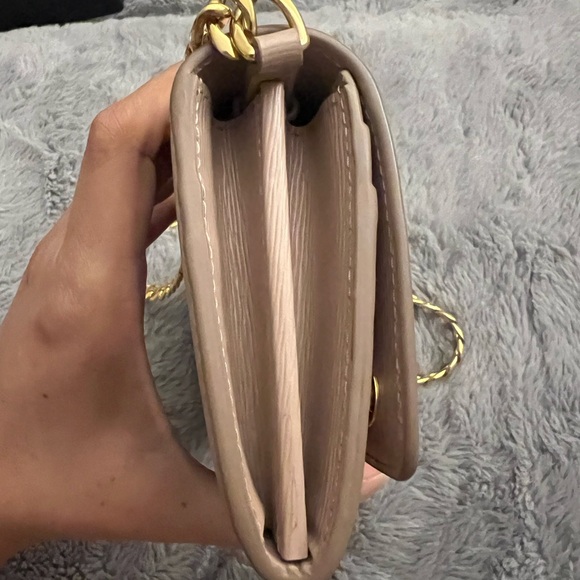 Prada Beige Leather Chain Shoulder Bag - Picture 6 of 11